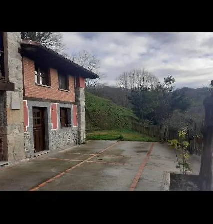La Casina De Berdayes Labra